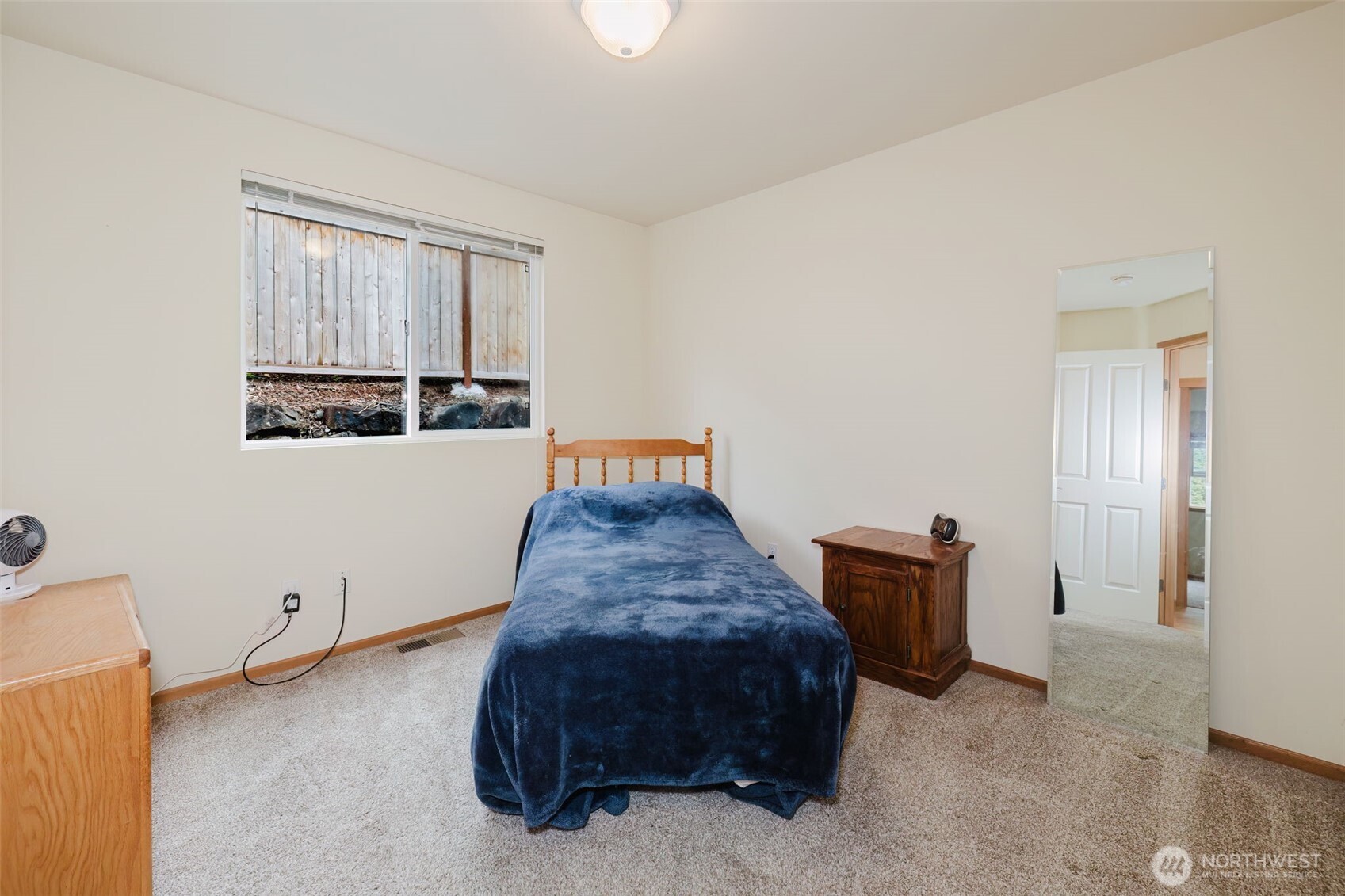 6127 Regatta Place NE, Bremerton, WA 98311