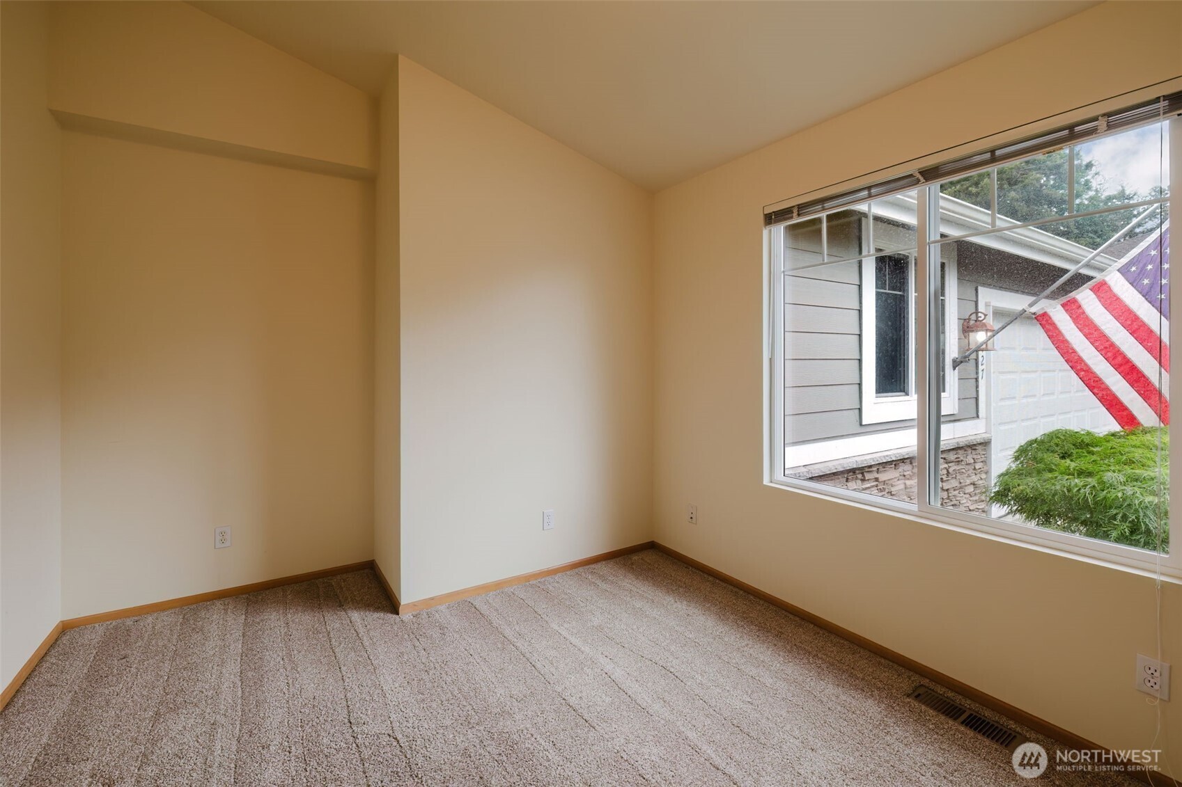 6127 Regatta Place NE, Bremerton, WA 98311