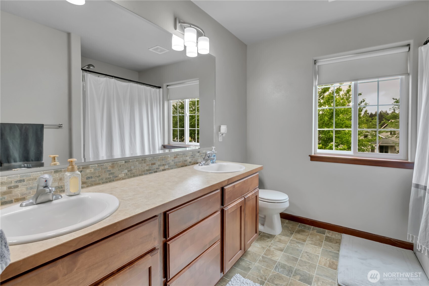 8609 29th Way SE, Olympia, WA 98513
