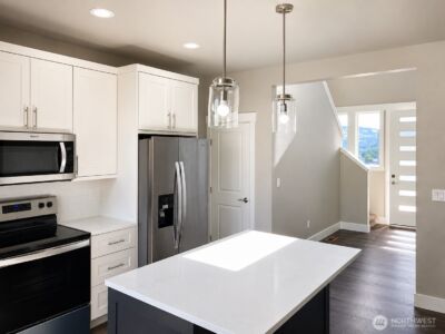 1729 Danny Boy Lane , Wenatchee, WA 98801 - Photo 2