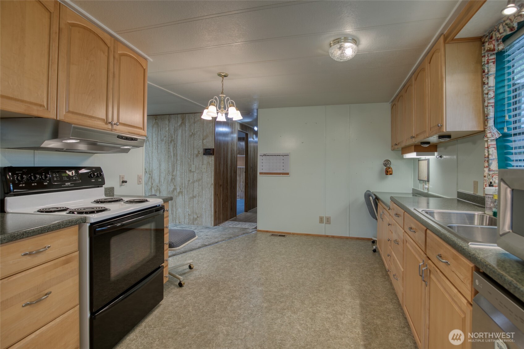 276 Summit Avenue , Hoquiam, WA 98550