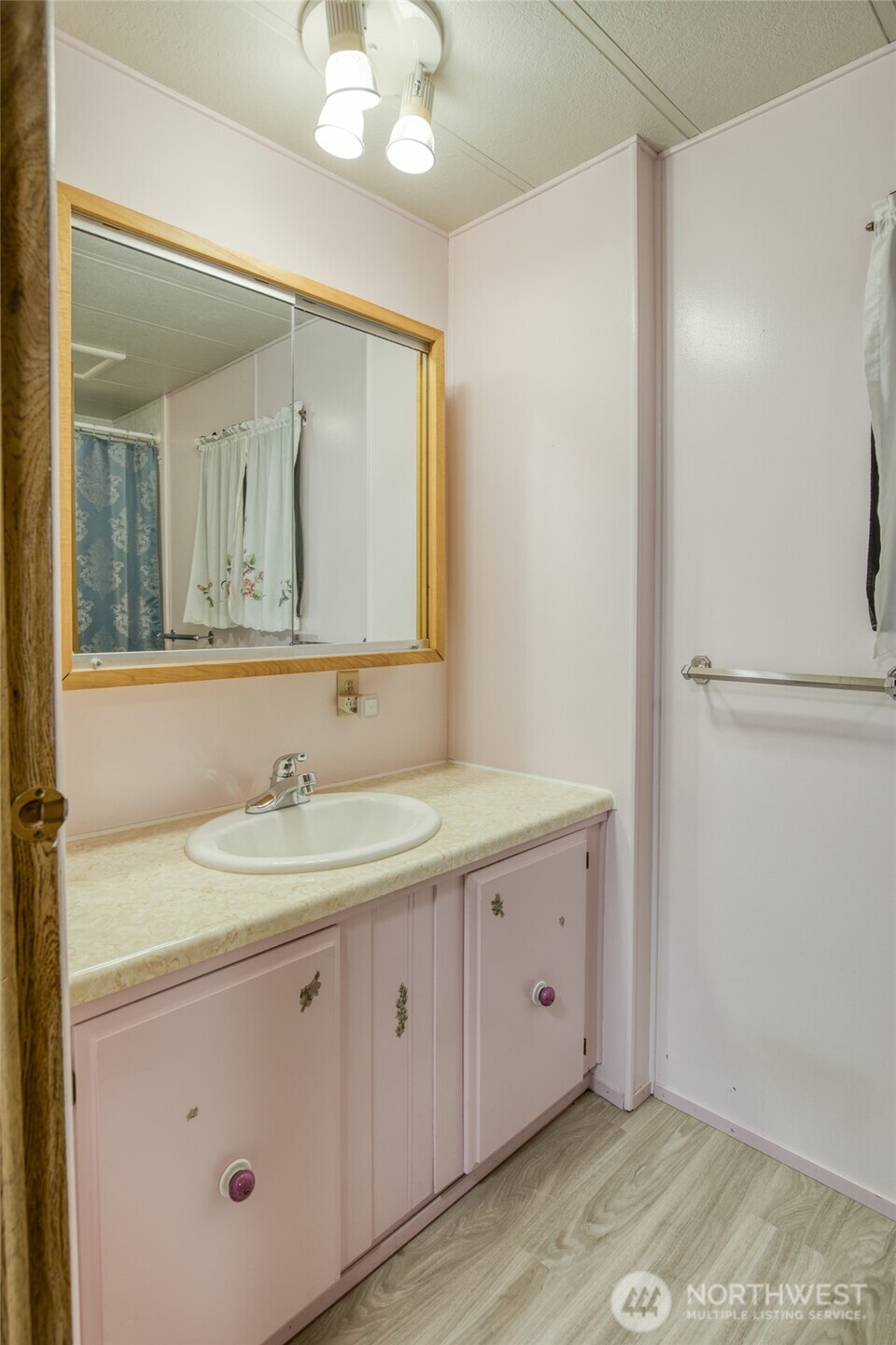 276 Summit Avenue , Hoquiam, WA 98550