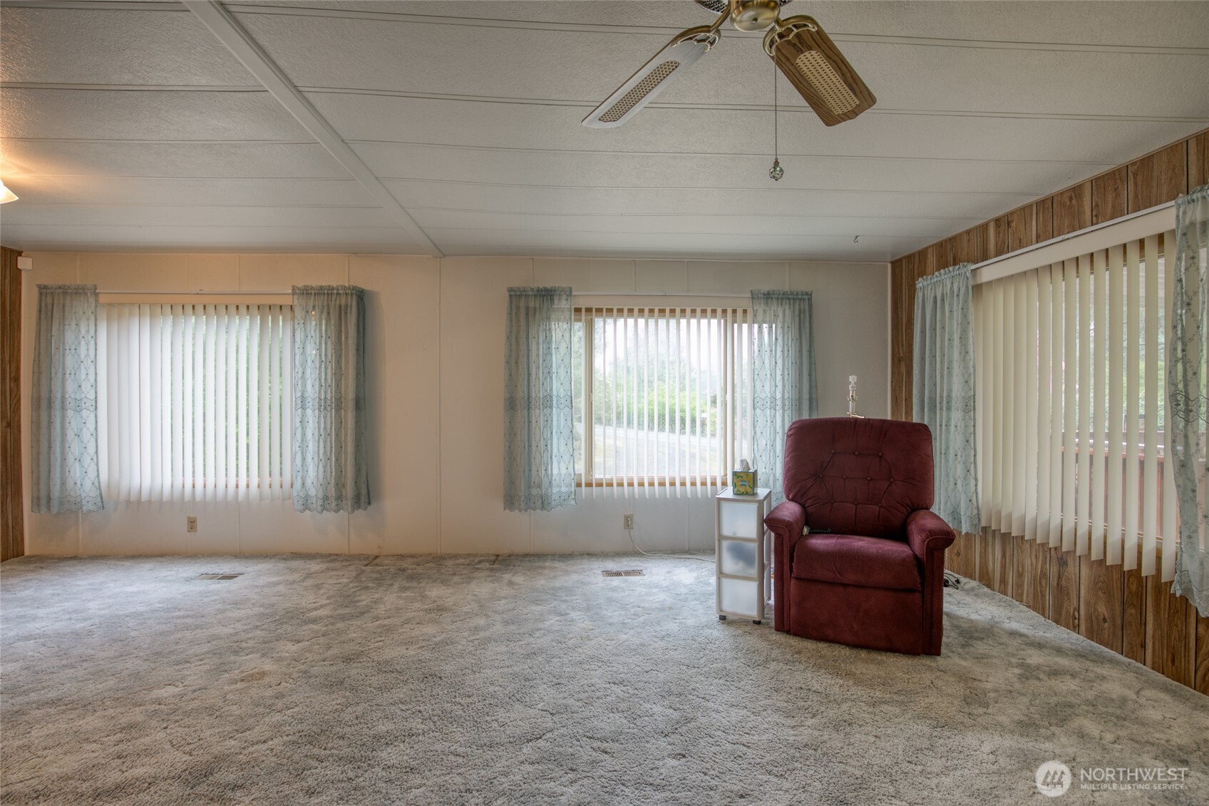 276 Summit Avenue , Hoquiam, WA 98550