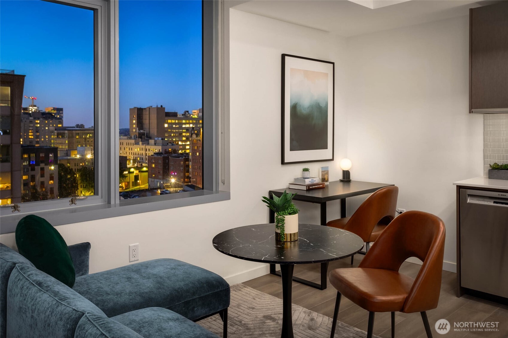 800 Columbia Street #712, Seattle, WA 98104