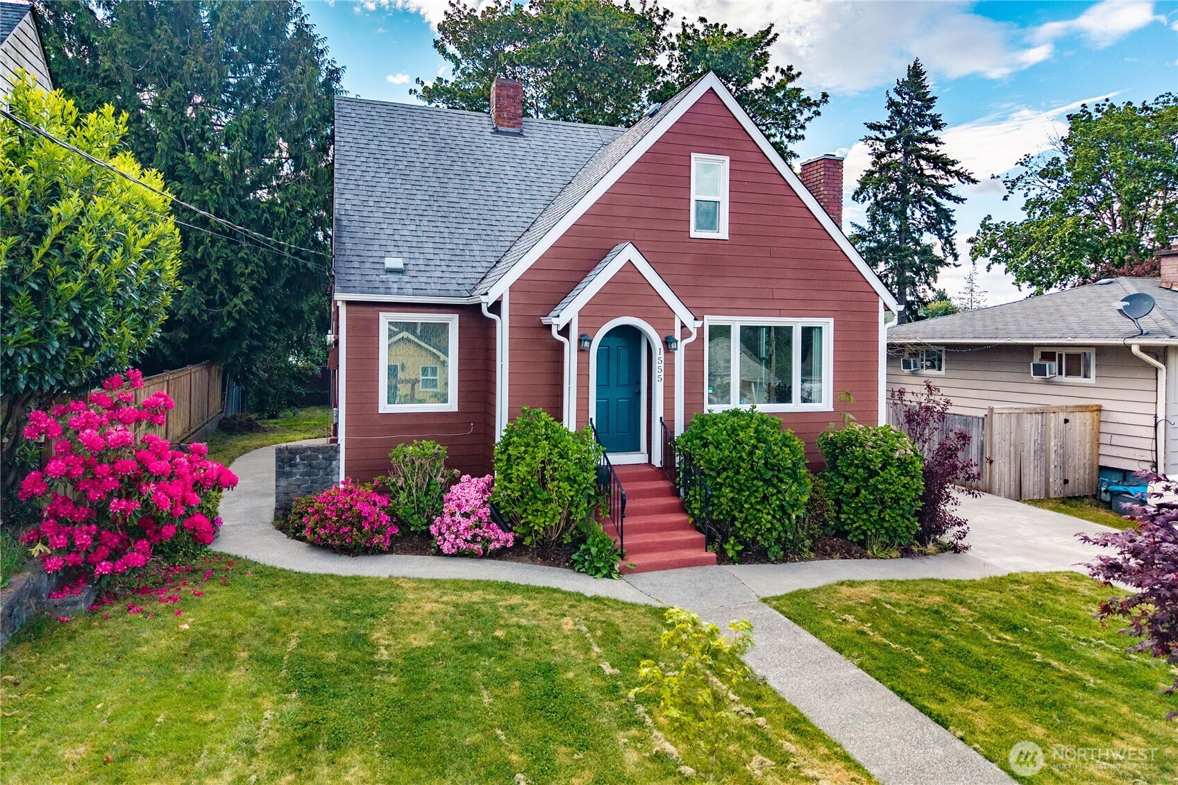 1555 High Avenue , Bremerton, WA 98337