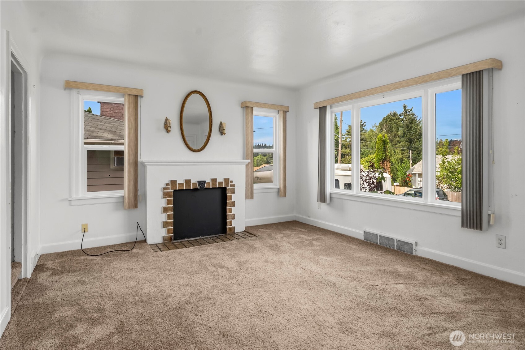 1555 High Avenue , Bremerton, WA 98337