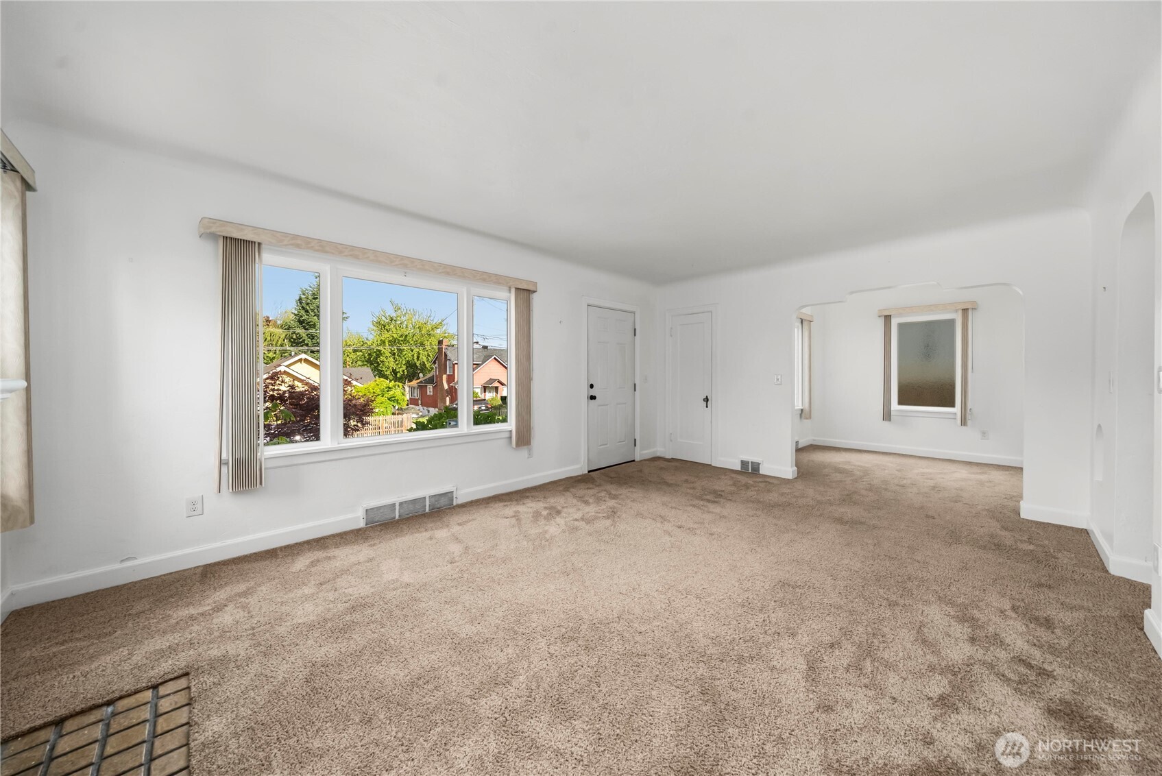 1555 High Avenue , Bremerton, WA 98337