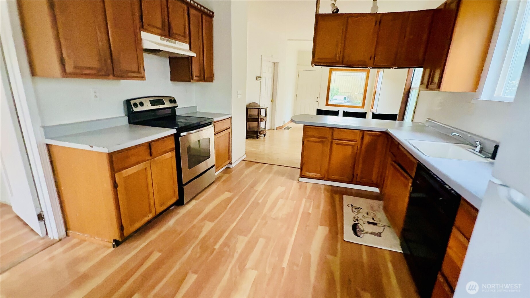 527 S Sullivan Street , Seattle, WA 98108