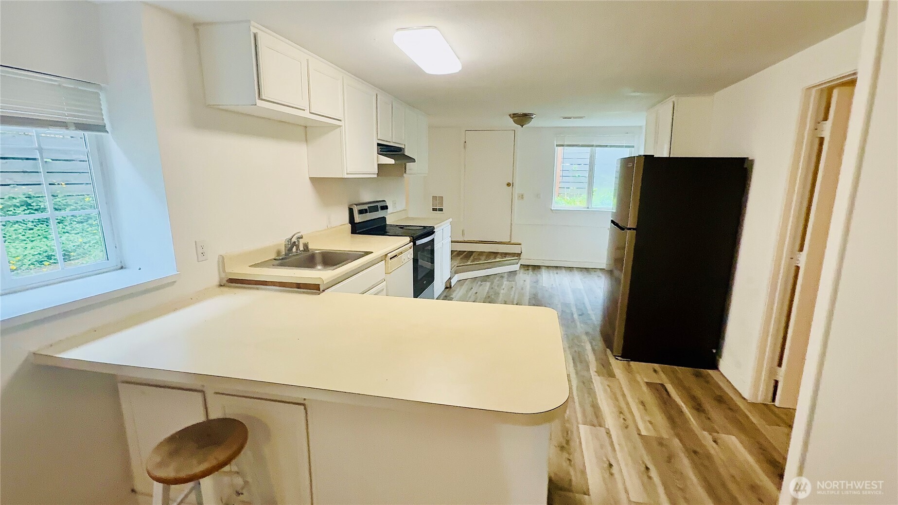 527 S Sullivan Street , Seattle, WA 98108