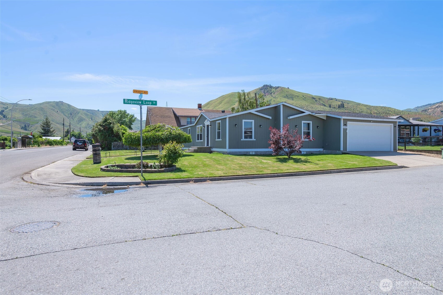 401 Ridgeview Loop Drive , Wenatchee, WA 98801