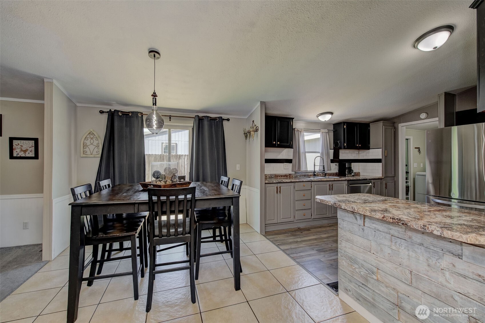 401 Ridgeview Loop Drive , Wenatchee, WA 98801