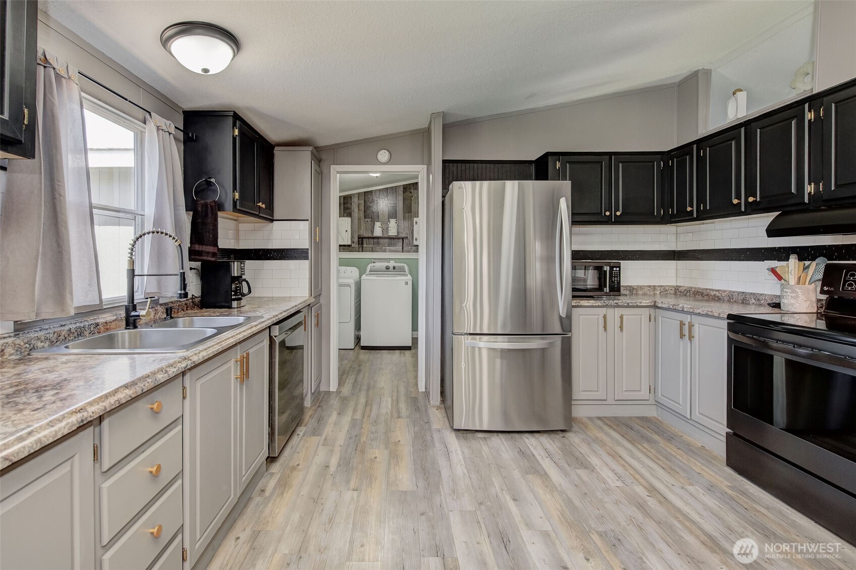 401 Ridgeview Loop Drive , Wenatchee, WA 98801