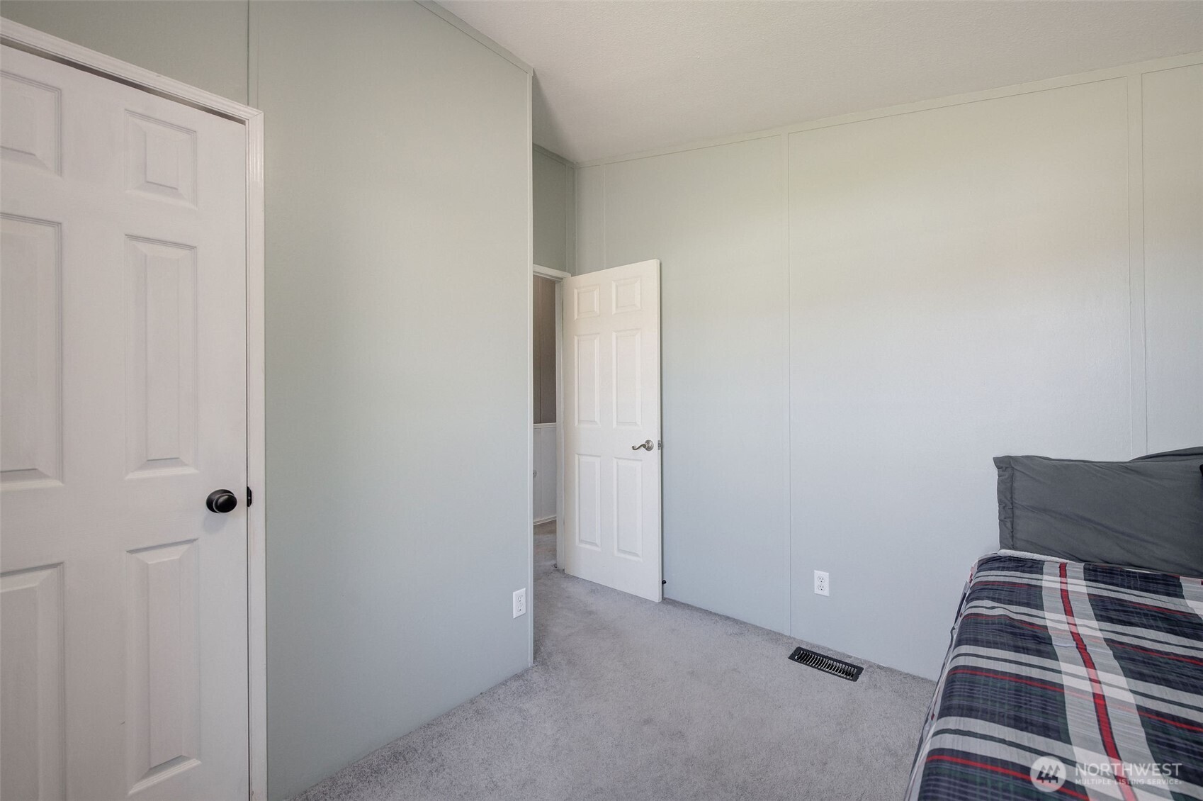 401 Ridgeview Loop Drive , Wenatchee, WA 98801