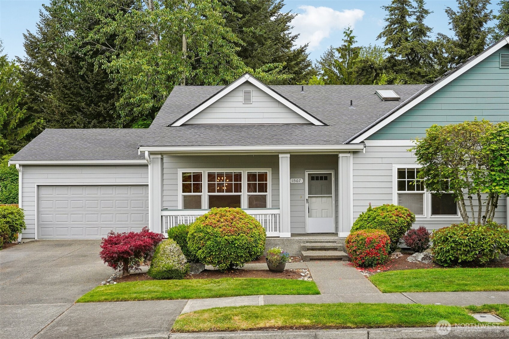 1507 McDonald Avenue , Dupont, WA 98327