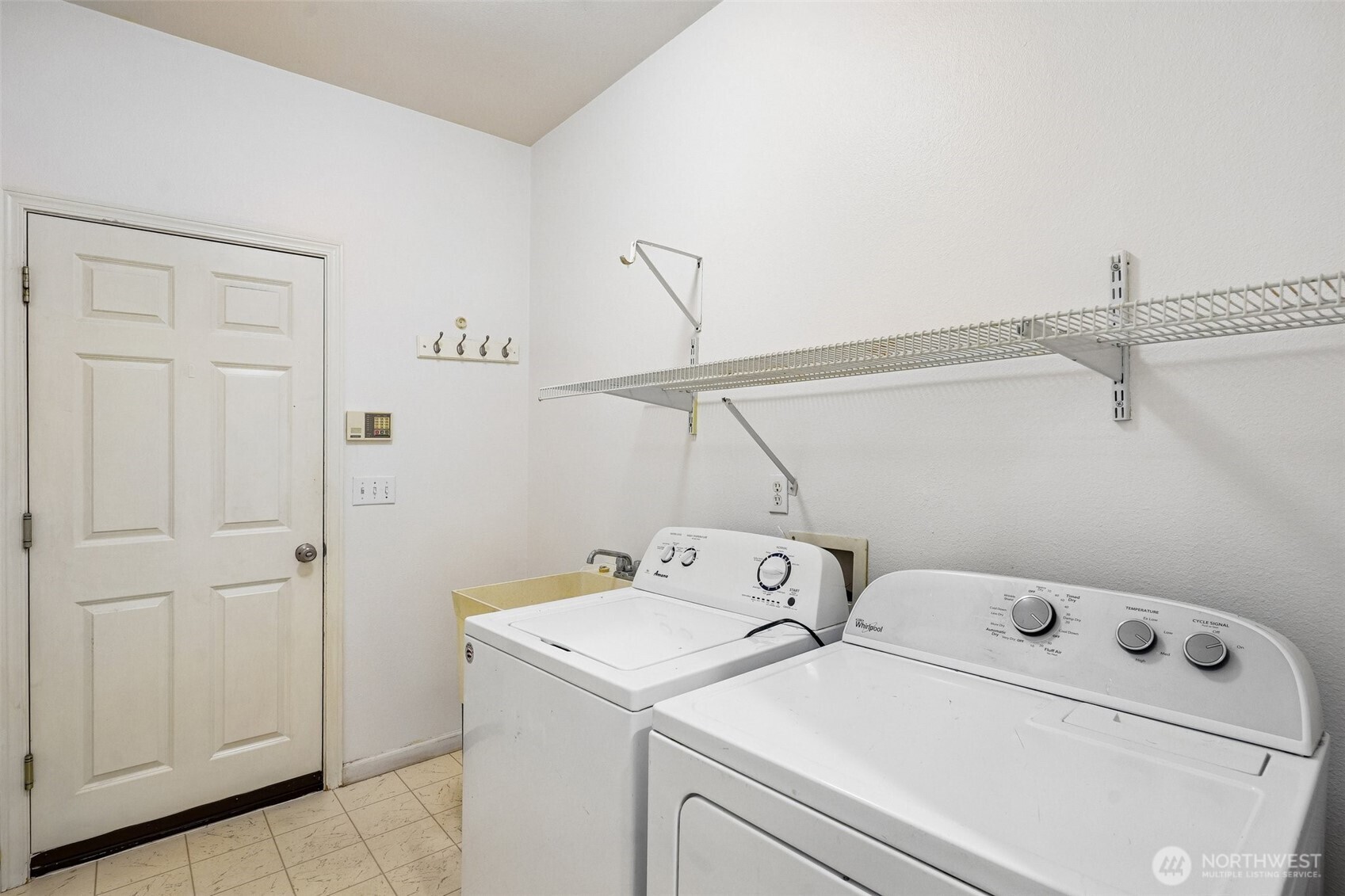 1507 McDonald Avenue , Dupont, WA 98327