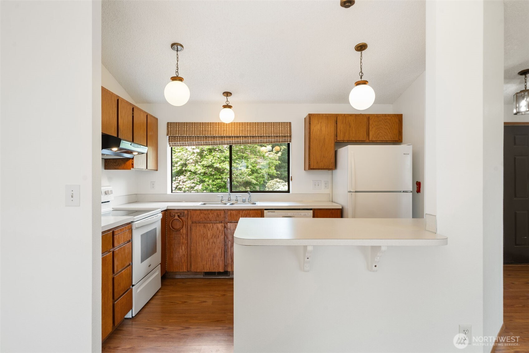 10090 Ogle Road NE, Poulsbo, WA 98370