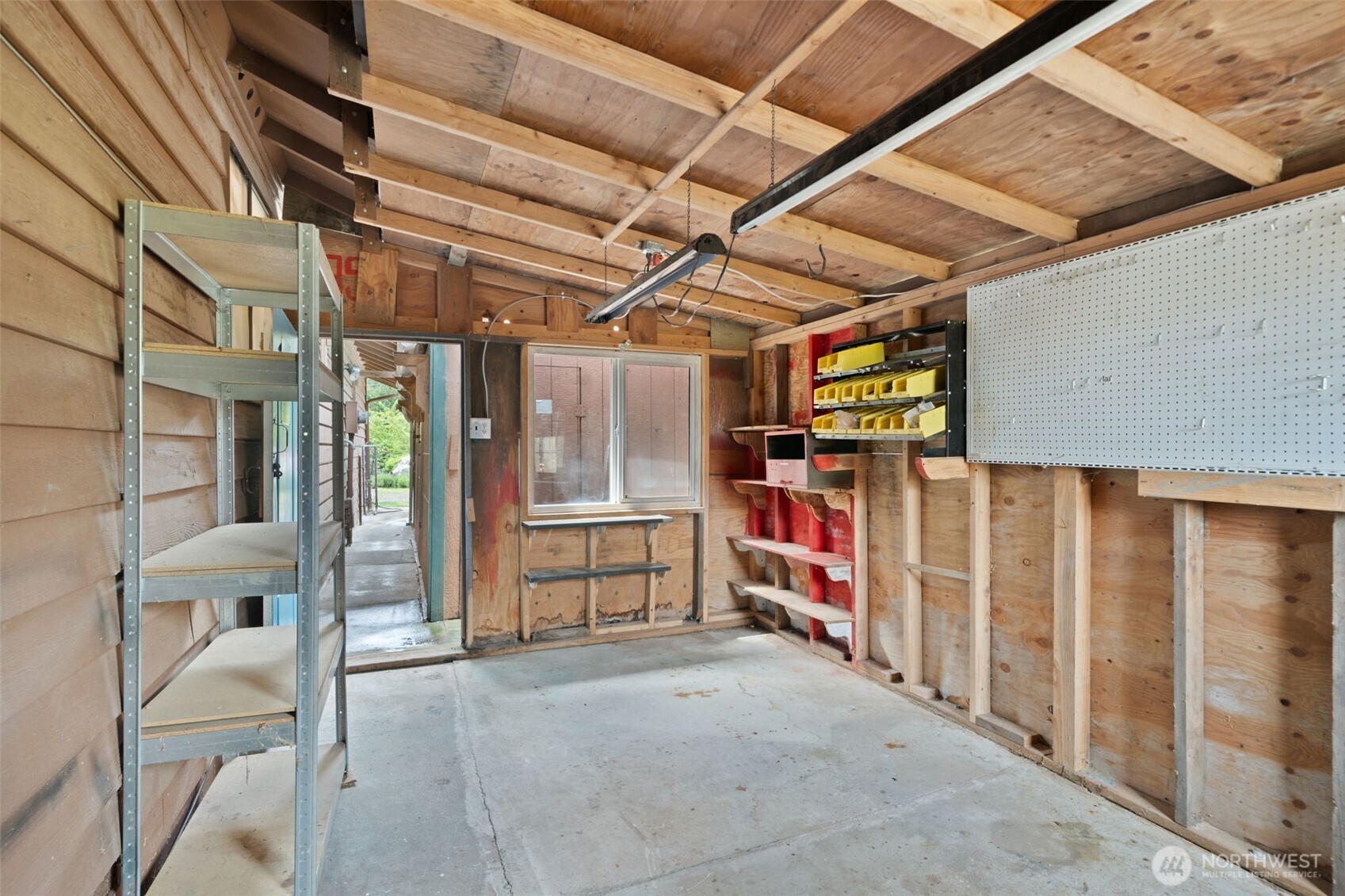 10090 Ogle Road NE, Poulsbo, WA 98370
