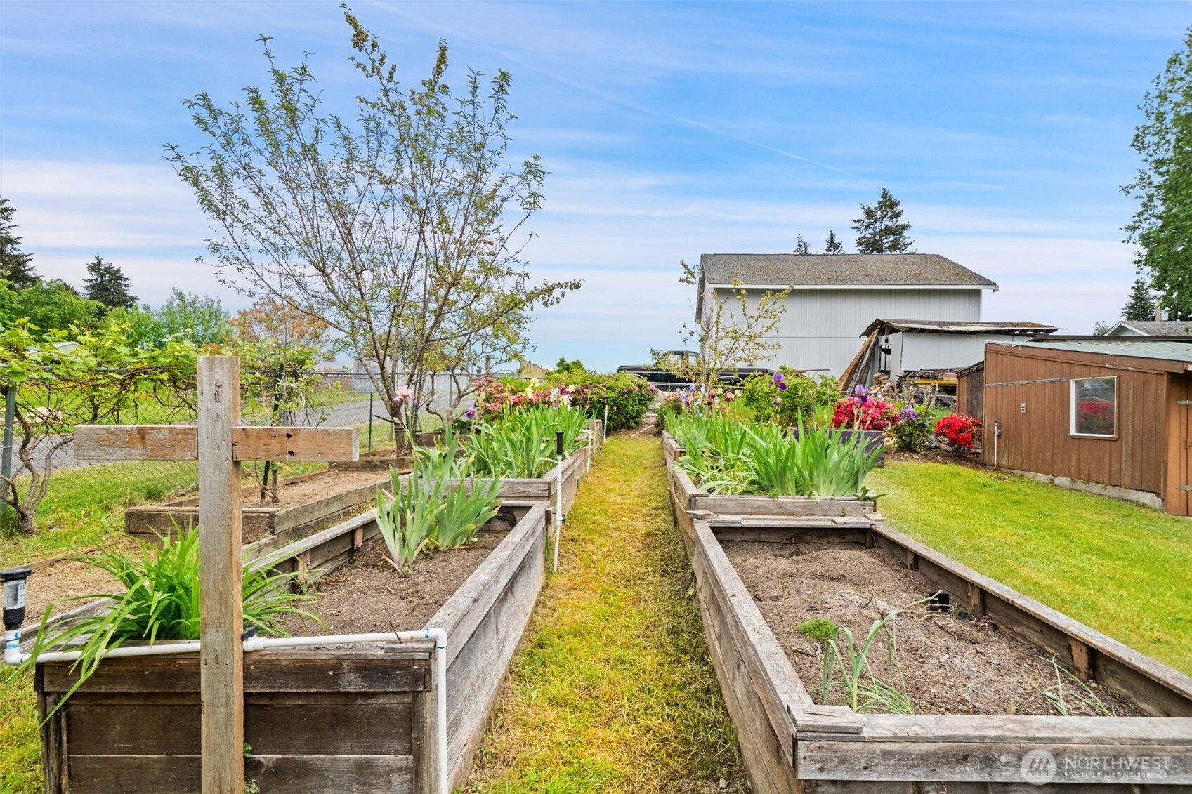10090 Ogle Road NE, Poulsbo, WA 98370