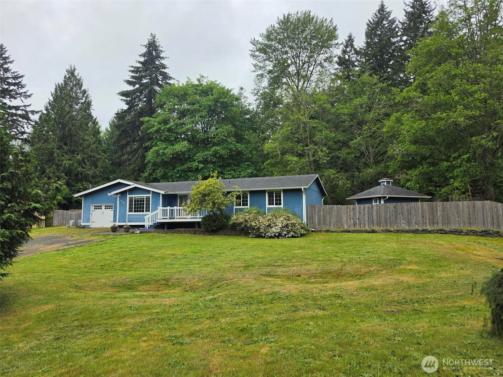3790 SE Aiken Road , Port Orchard, WA 98366