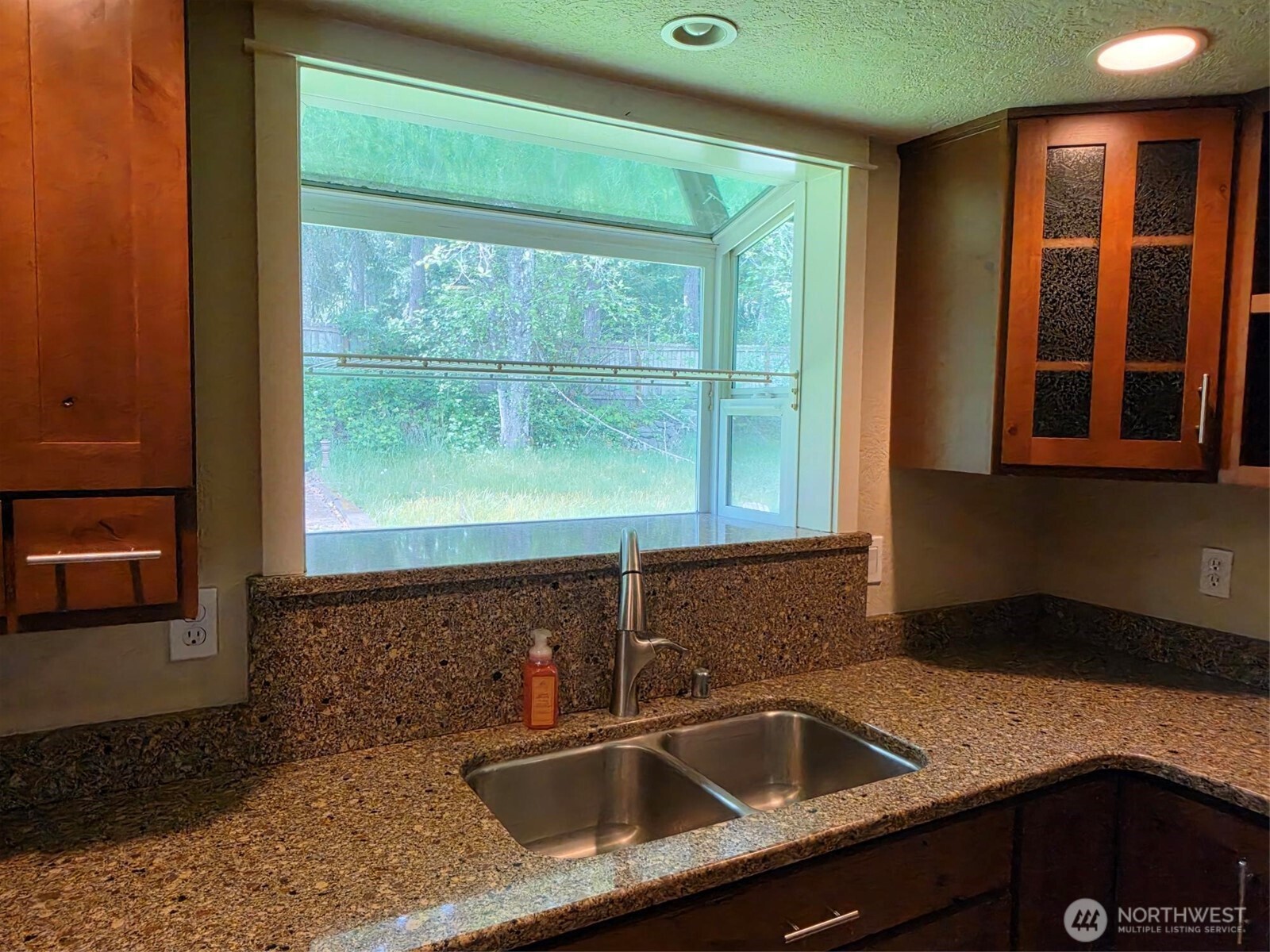 3790 SE Aiken Road , Port Orchard, WA 98366