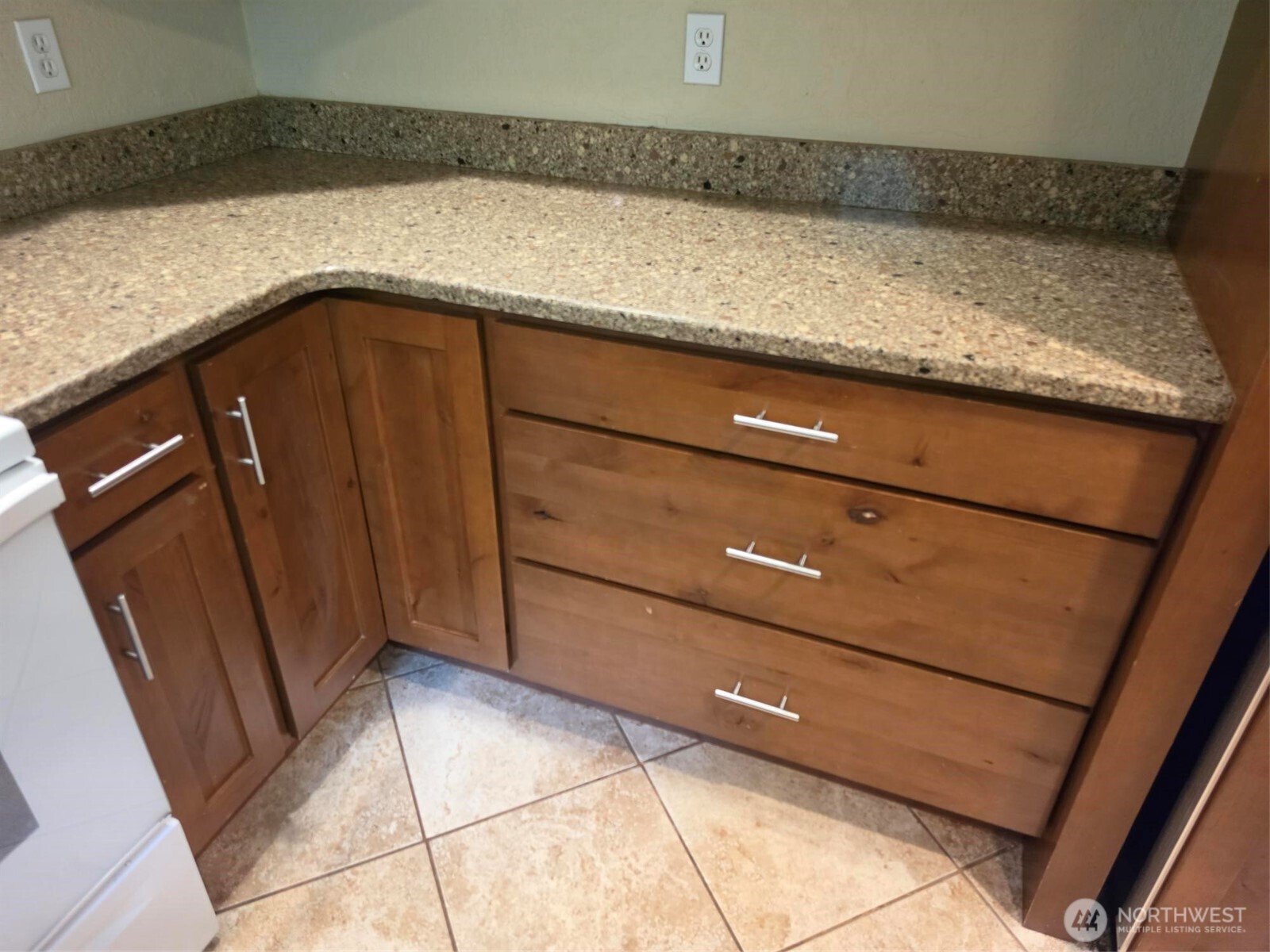 3790 SE Aiken Road , Port Orchard, WA 98366