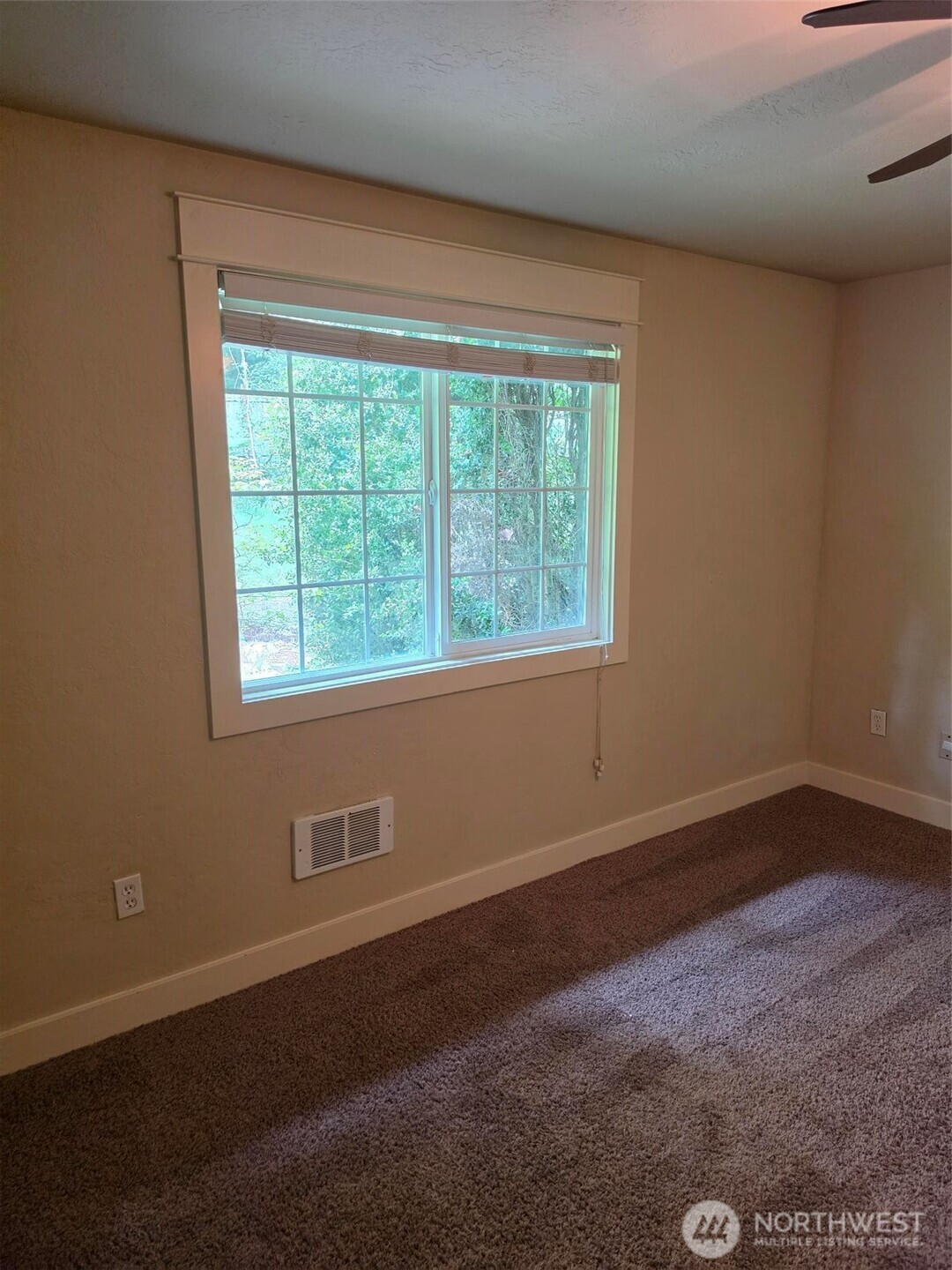 3790 SE Aiken Road , Port Orchard, WA 98366