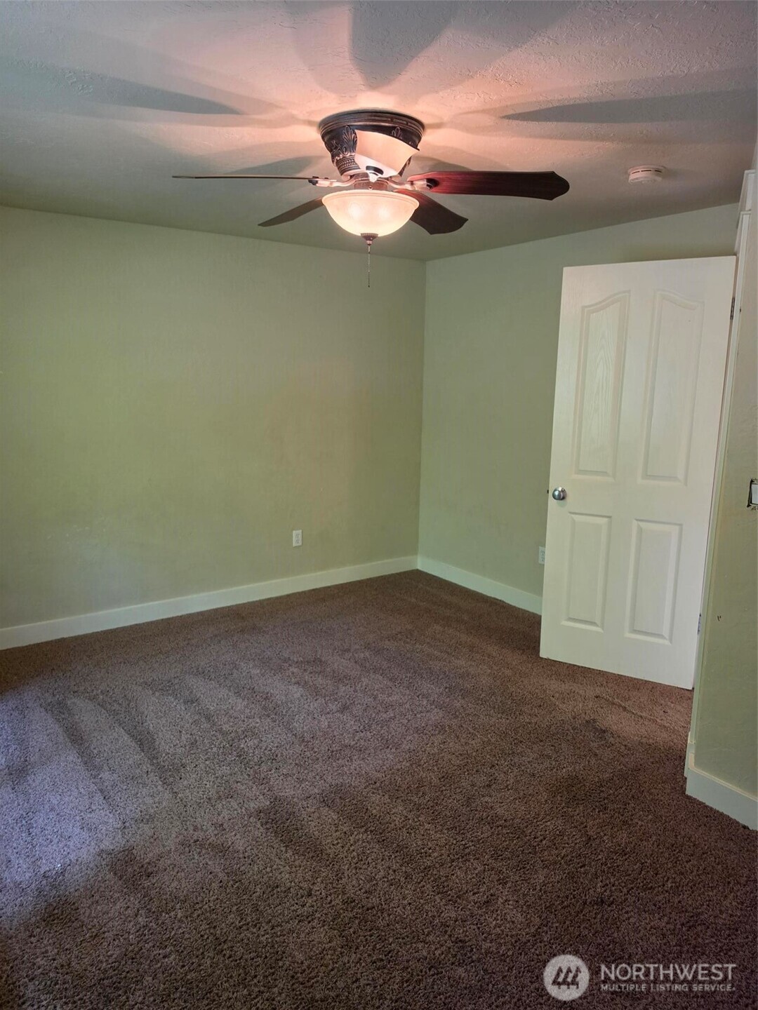3790 SE Aiken Road , Port Orchard, WA 98366