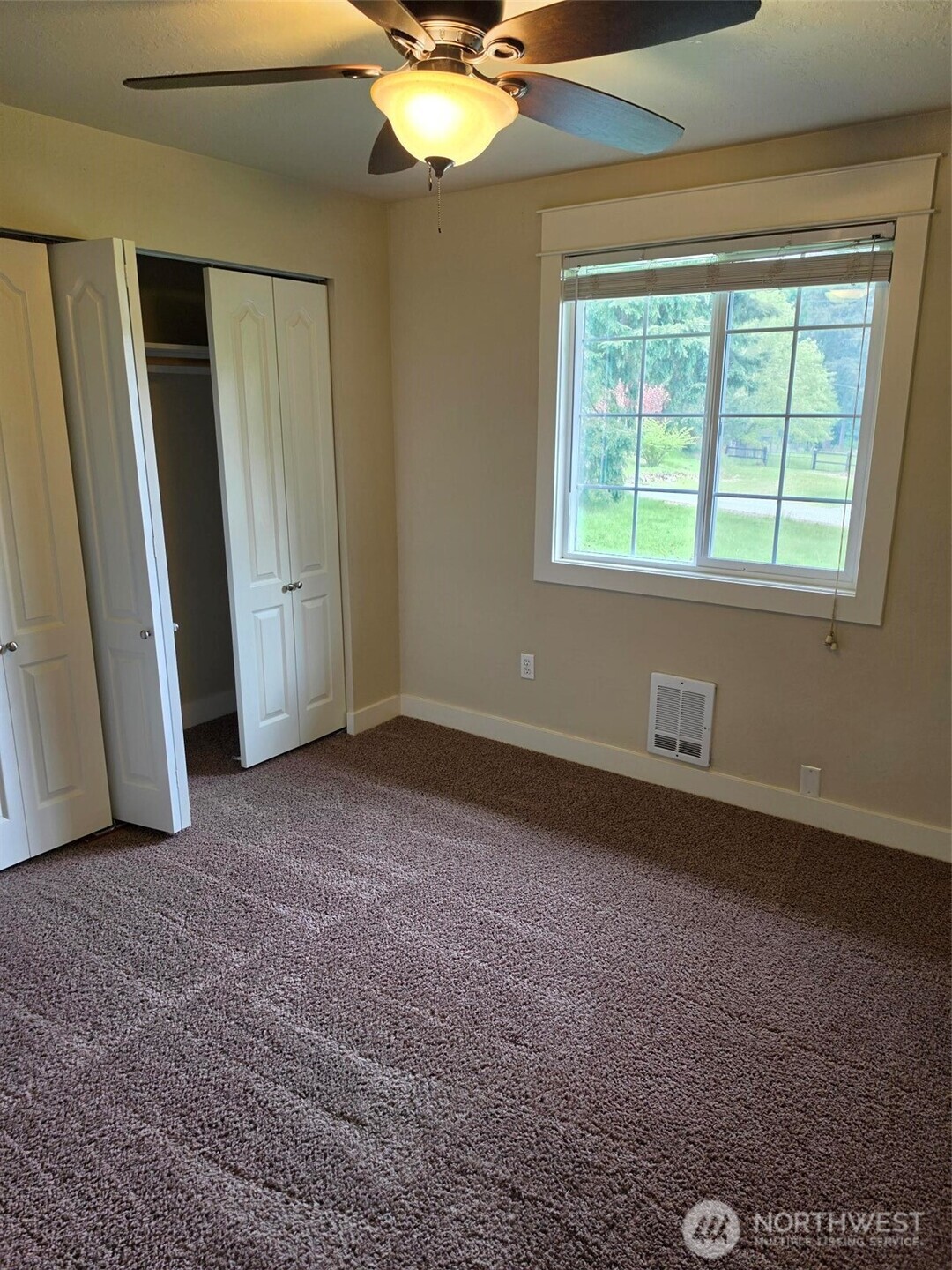 3790 SE Aiken Road , Port Orchard, WA 98366
