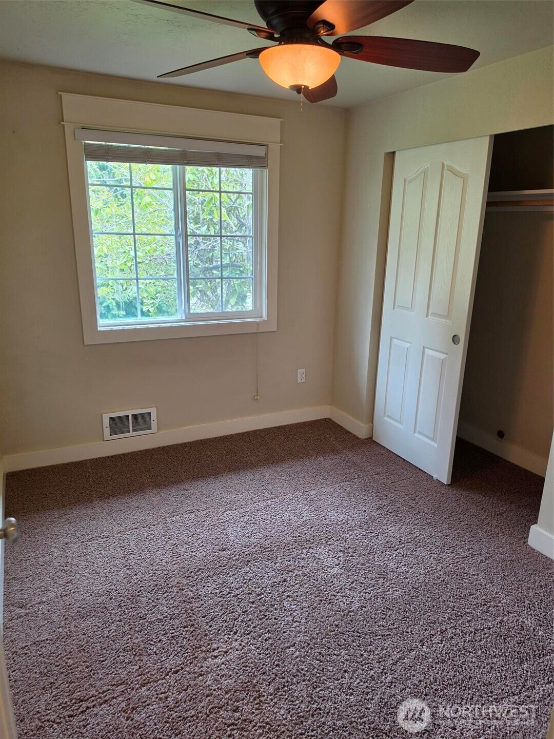 3790 SE Aiken Road , Port Orchard, WA 98366
