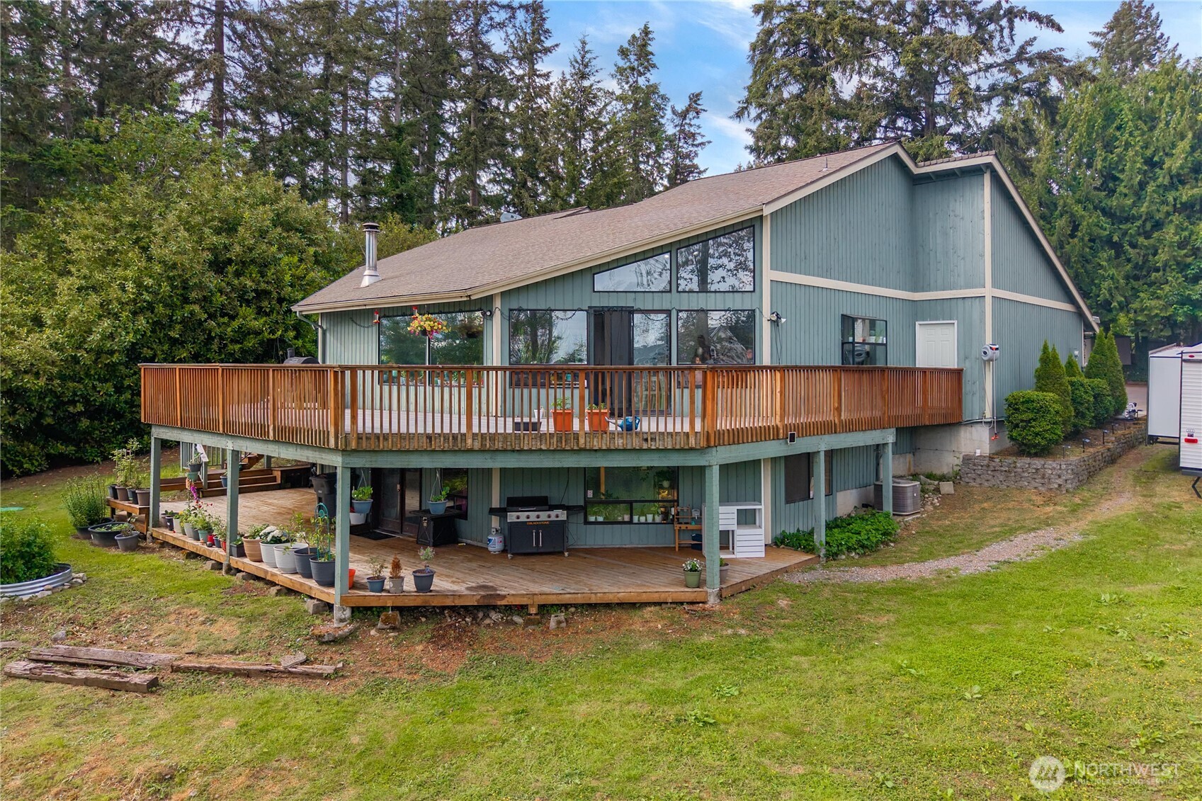 3919 97th Avenue E, Edgewood, WA 98371