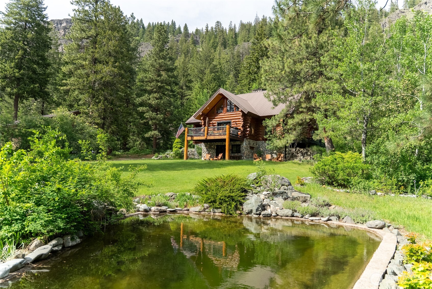 116 Lost River Road , Mazama, WA 98833