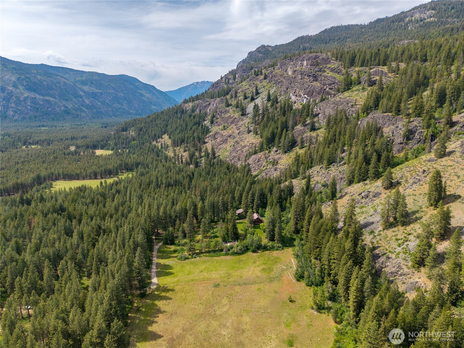 116 Lost River Road , Mazama, WA 98833