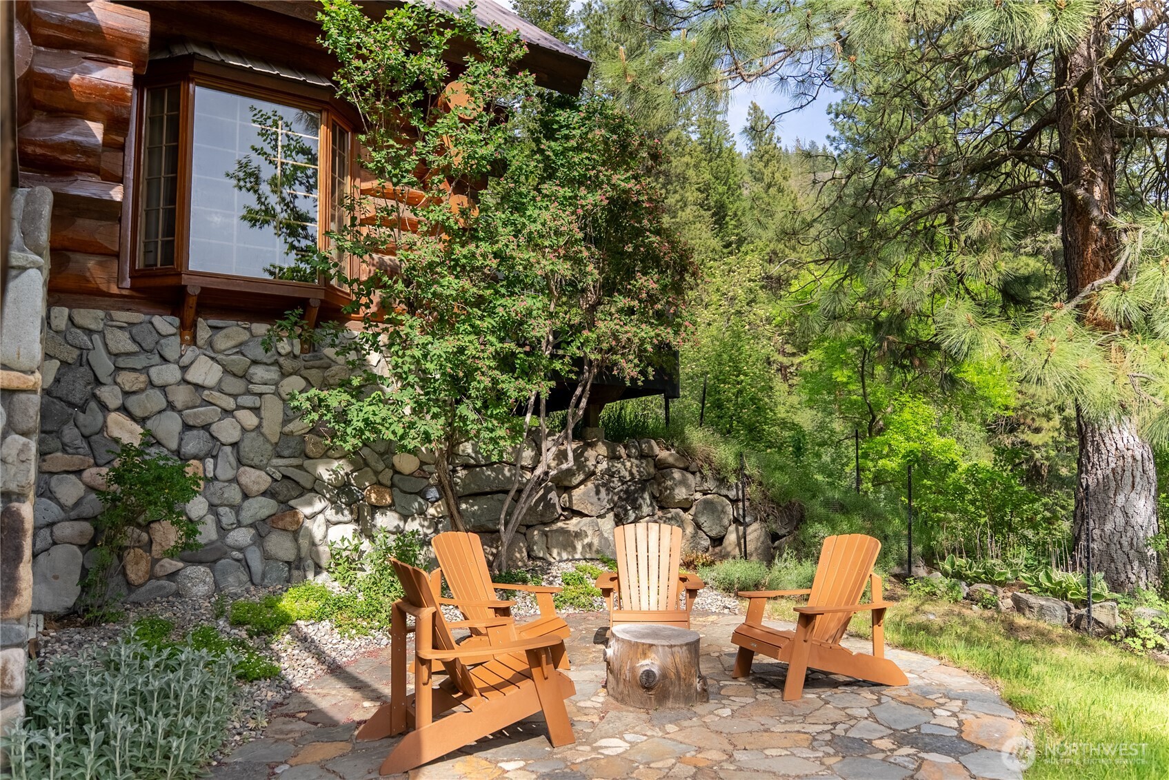 116 Lost River Road , Mazama, WA 98833