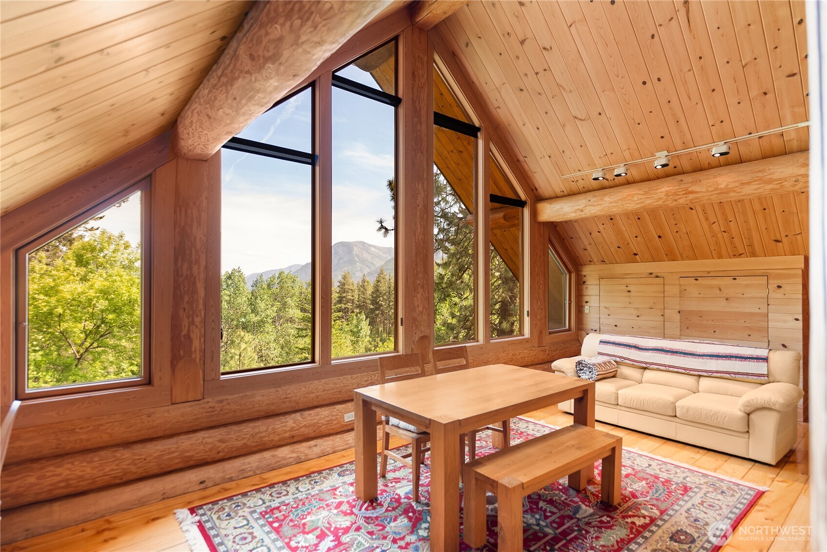 116 Lost River Road , Mazama, WA 98833