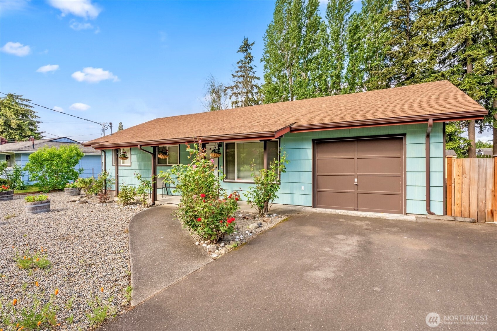 2002 Cascade Place W, University Place, WA 98466