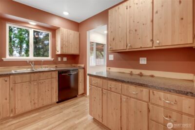 2002 Cascade Place W, University Place, WA 98466 - Photo 11