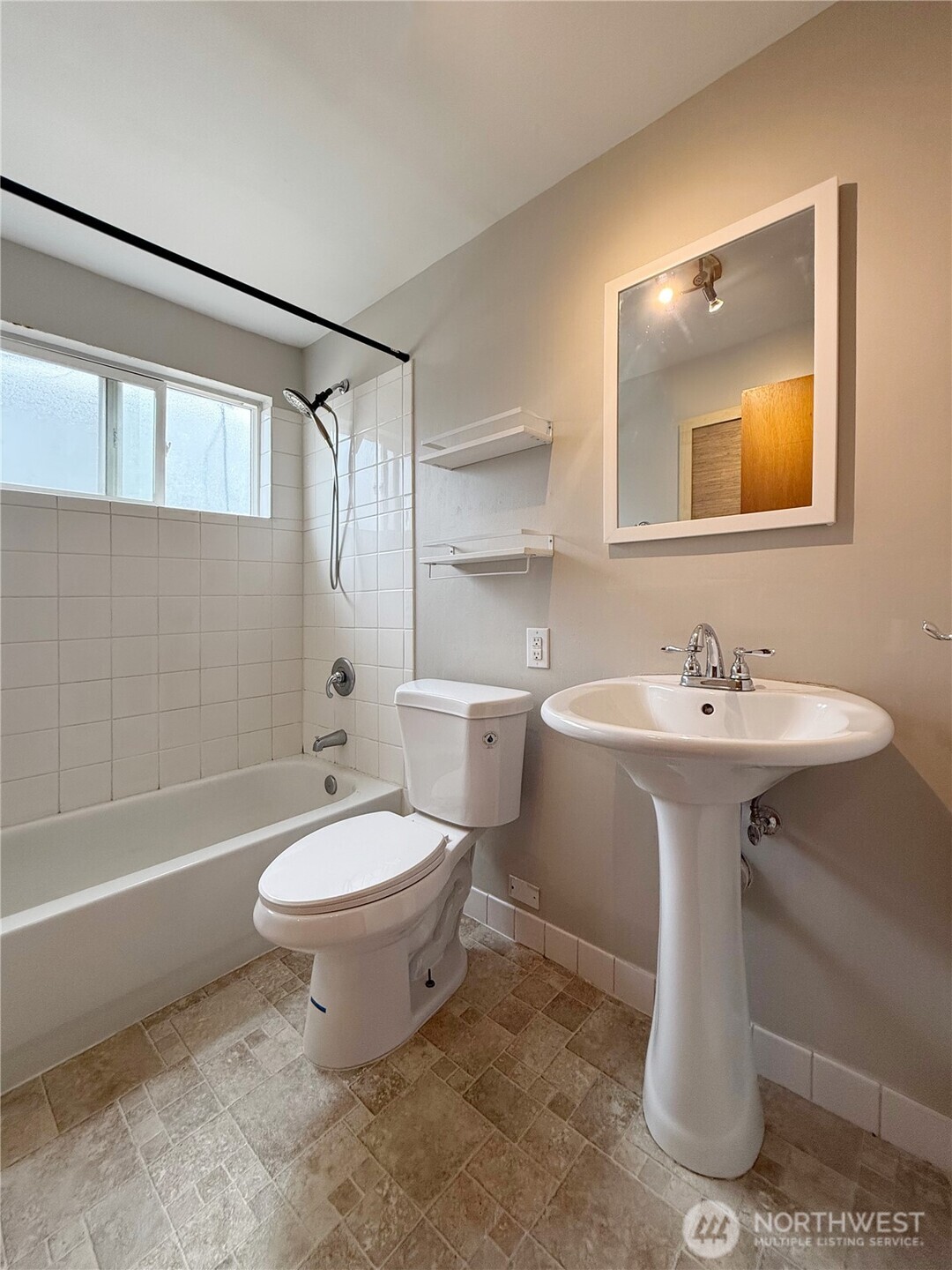 1409 NW 65th Street #1, Seattle, WA 98117-5255