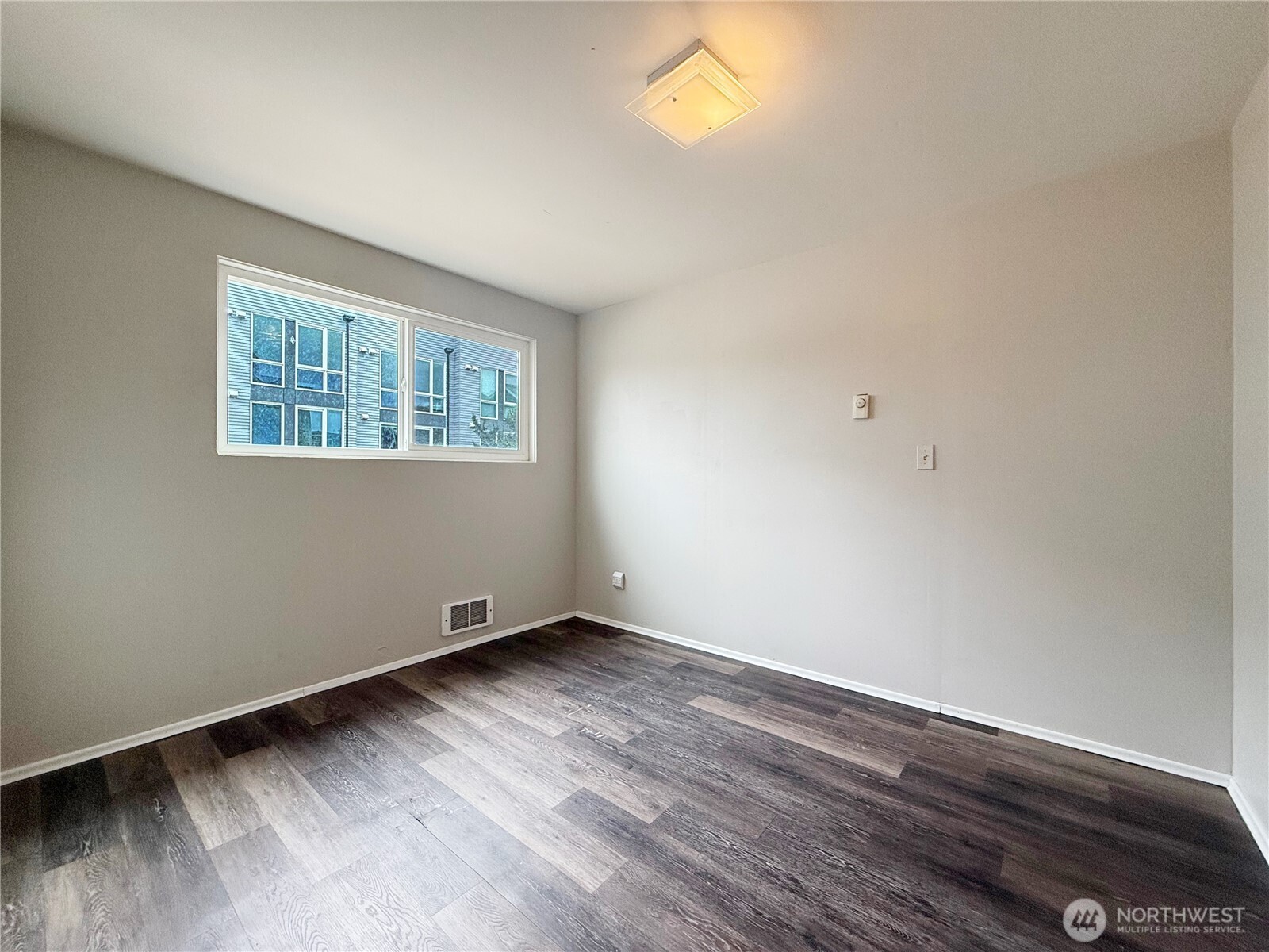 1409 NW 65th Street #1, Seattle, WA 98117-5255