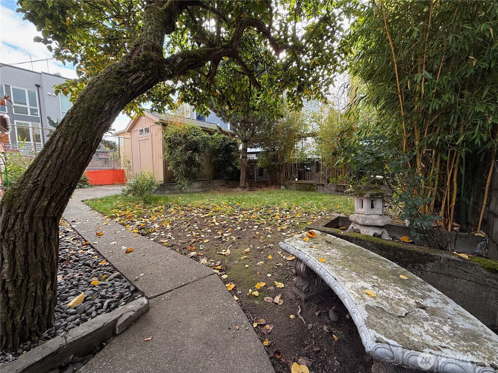 1409 NW 65th Street #1, Seattle, WA 98117-5255