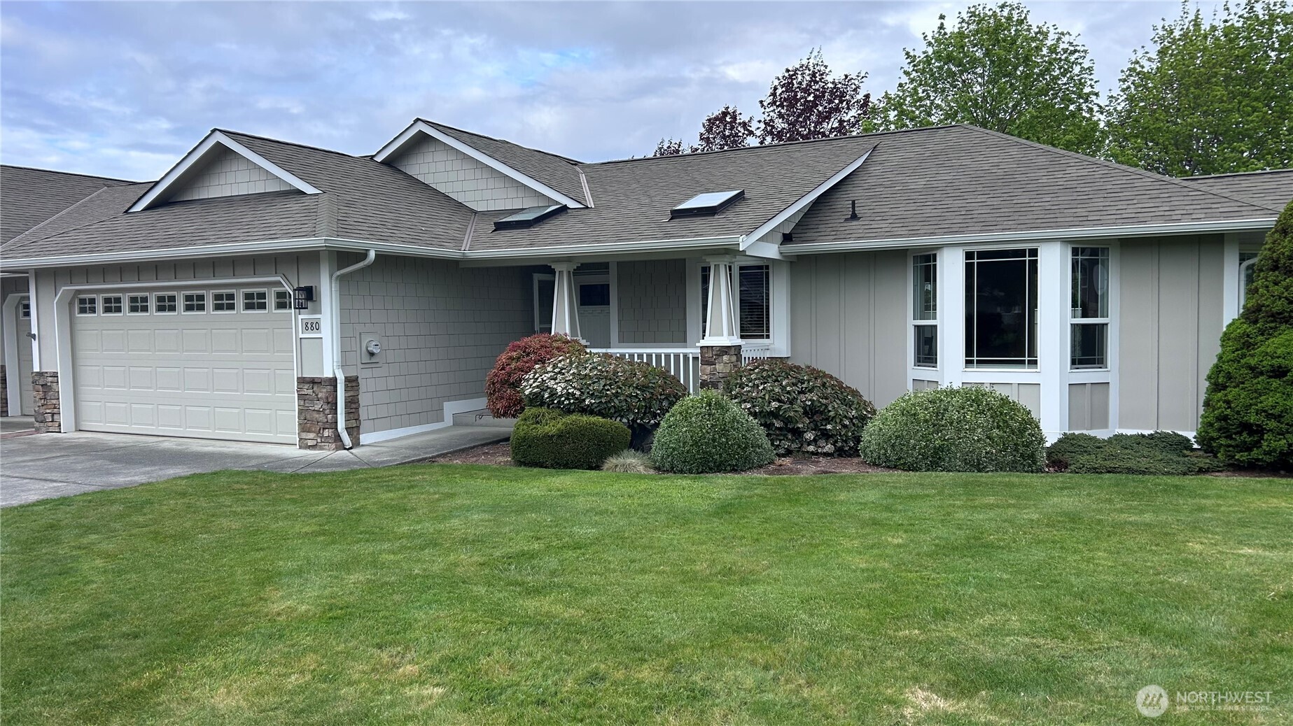 880 N Minstrel Road , Sequim, WA 98382