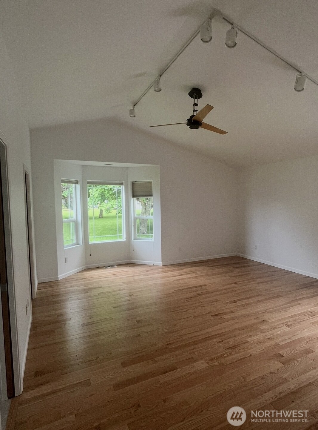 880 N Minstrel Road , Sequim, WA 98382
