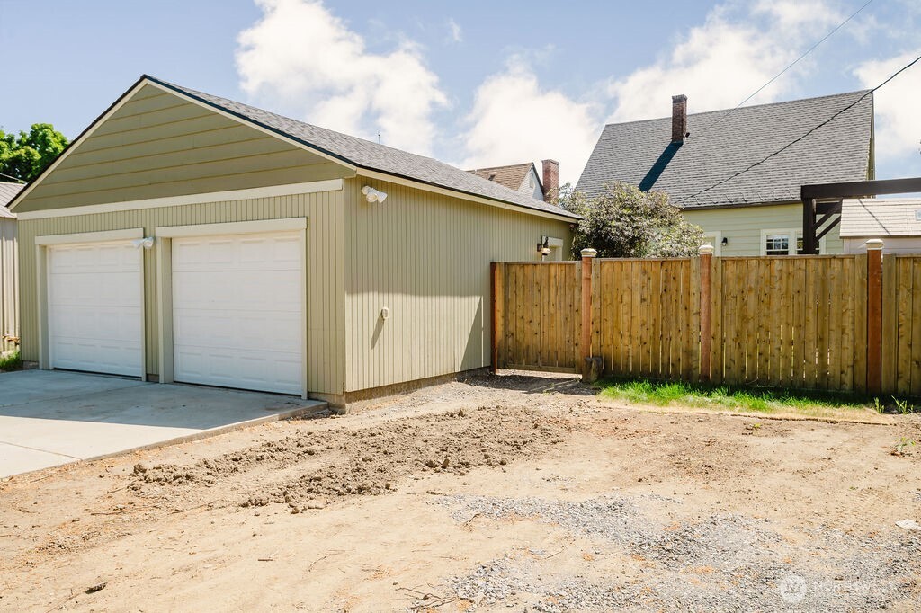 1020 Columbine Street , Wenatchee, WA 98801