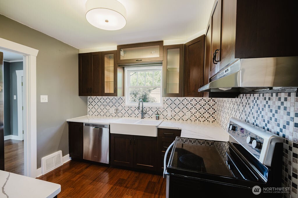 1020 Columbine Street , Wenatchee, WA 98801
