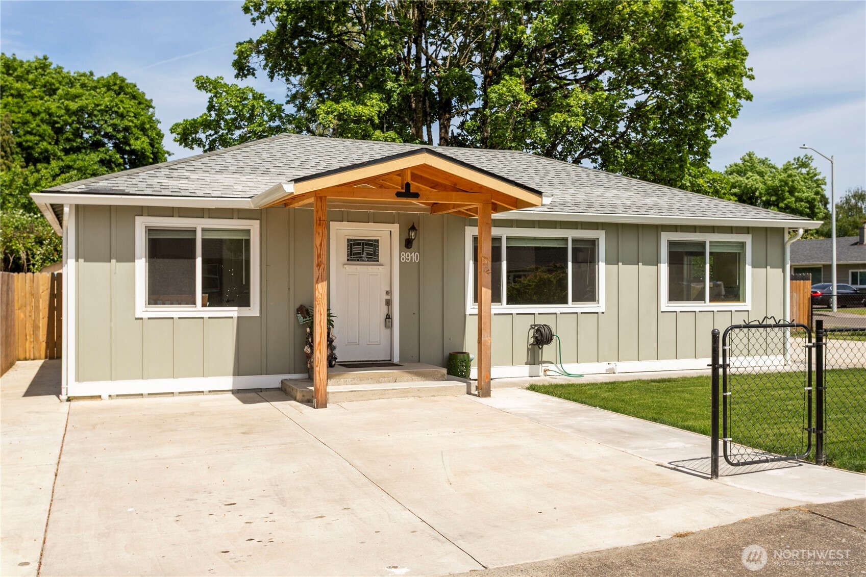 8910 SE Northgate Avenue , Vancouver, WA 98664