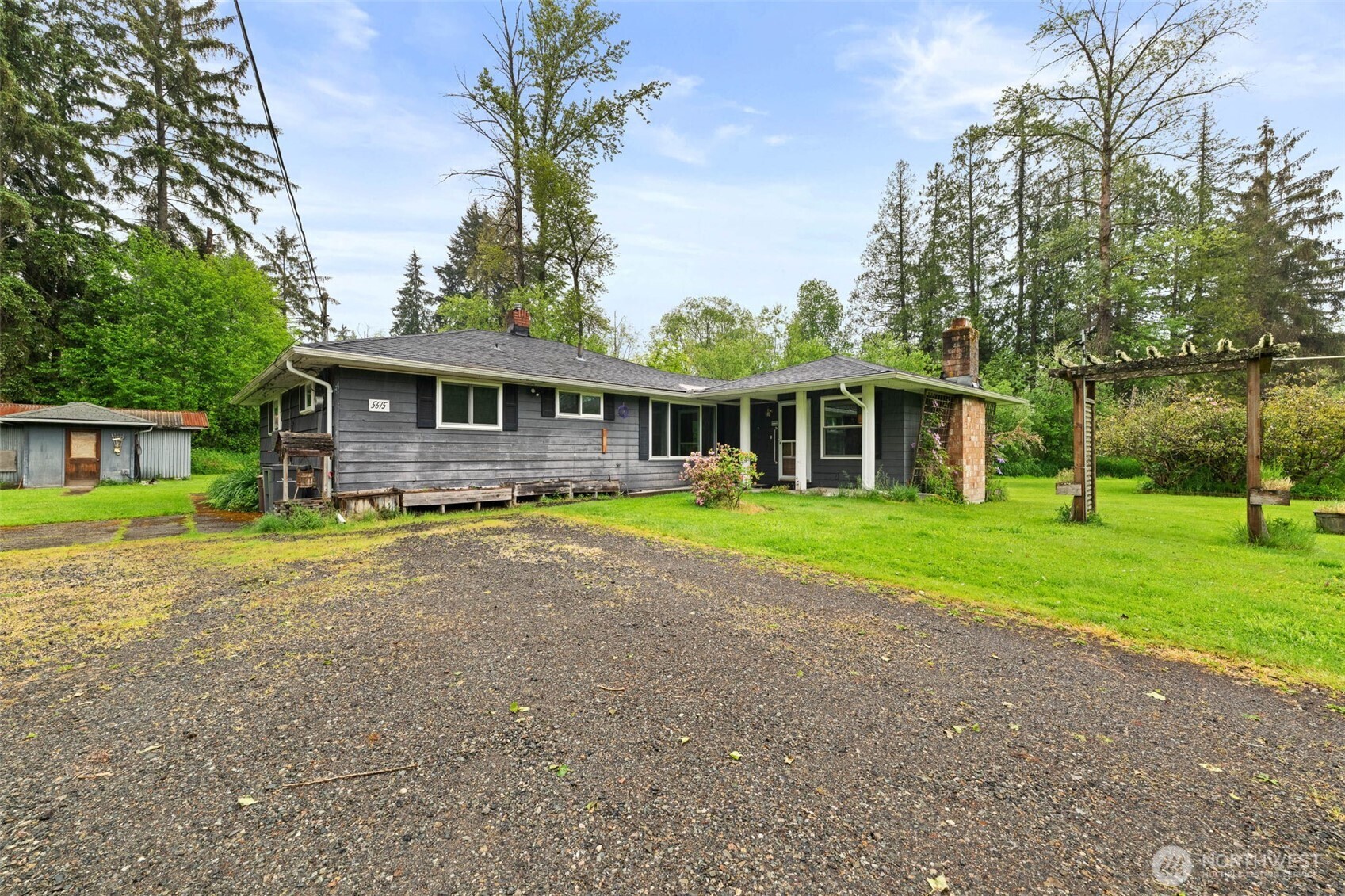5615 Maltby Road , Woodinville, WA 98072