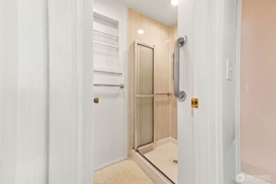 5615 Maltby Road , Woodinville, WA 98072 - Photo 18