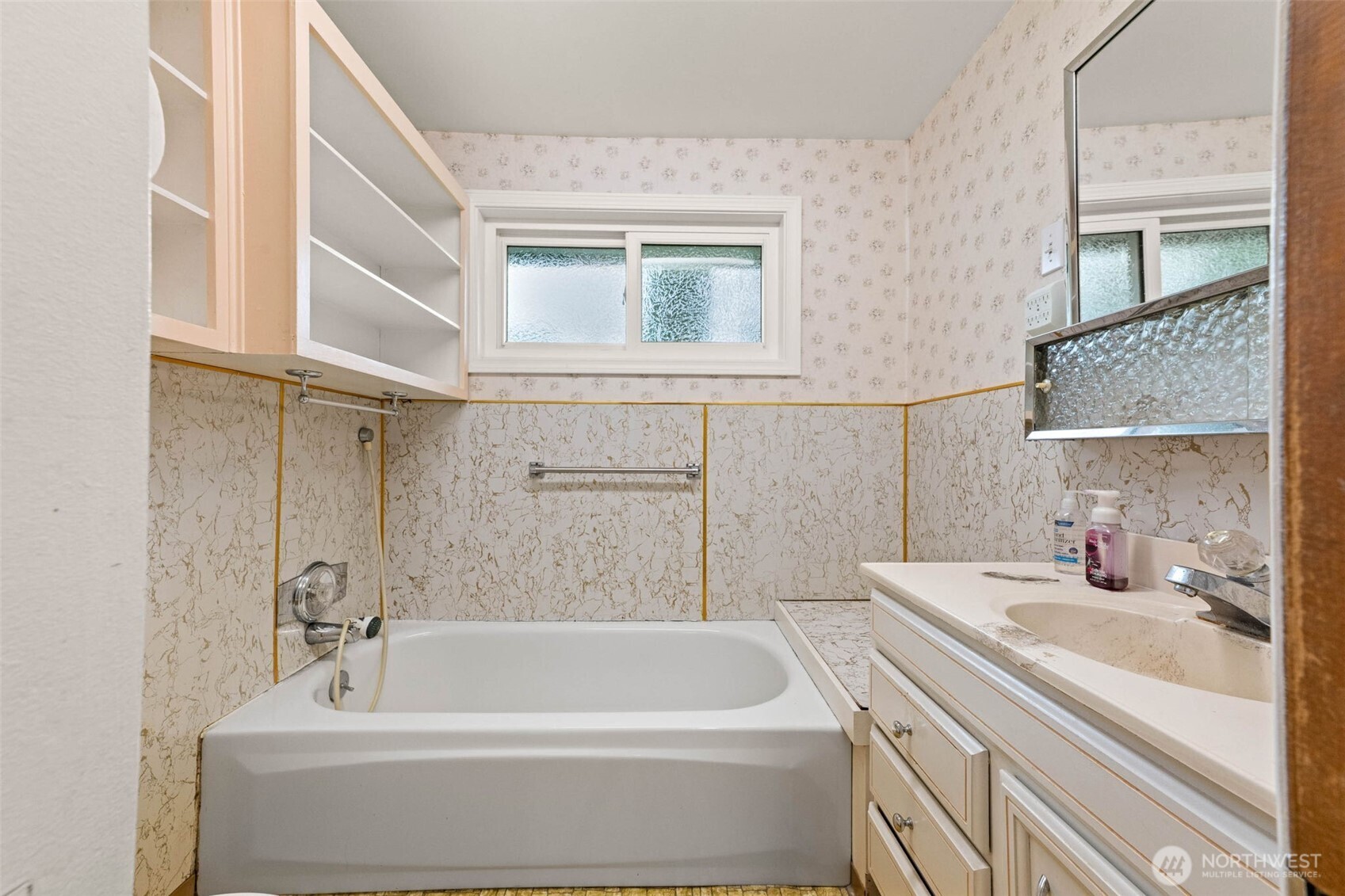 5615 Maltby Road , Woodinville, WA 98072