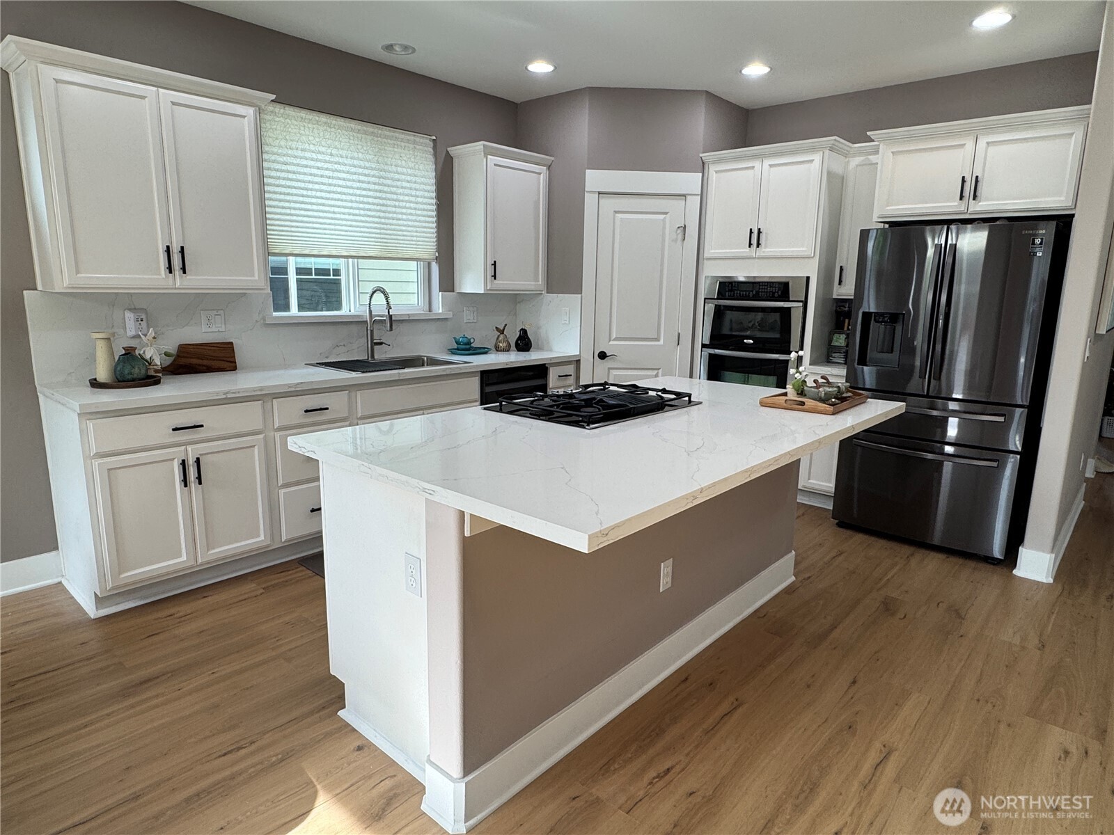 20507 9th Avenue W, Lynnwood, WA 98036