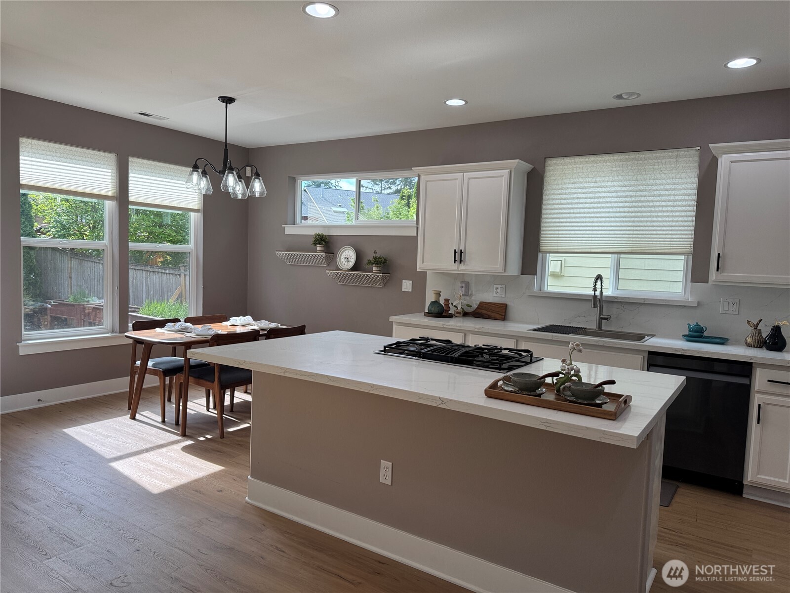 20507 9th Avenue W, Lynnwood, WA 98036