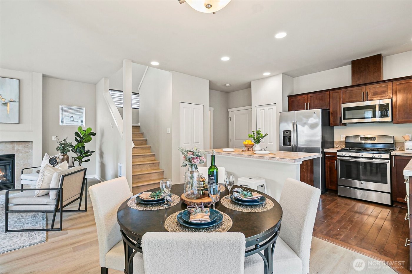 1051 42nd Court NE, Auburn, WA 98002